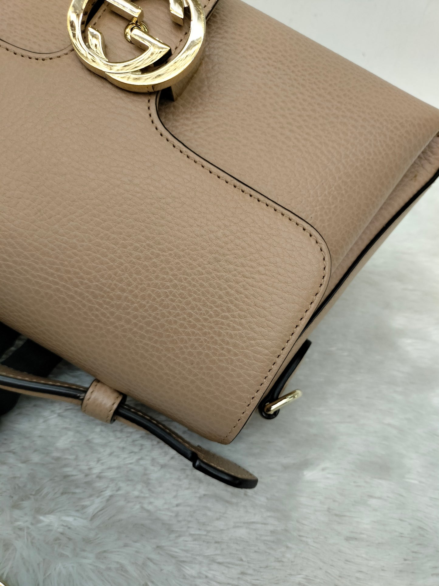 Gucci Interlocking Top Handle Beige GHW