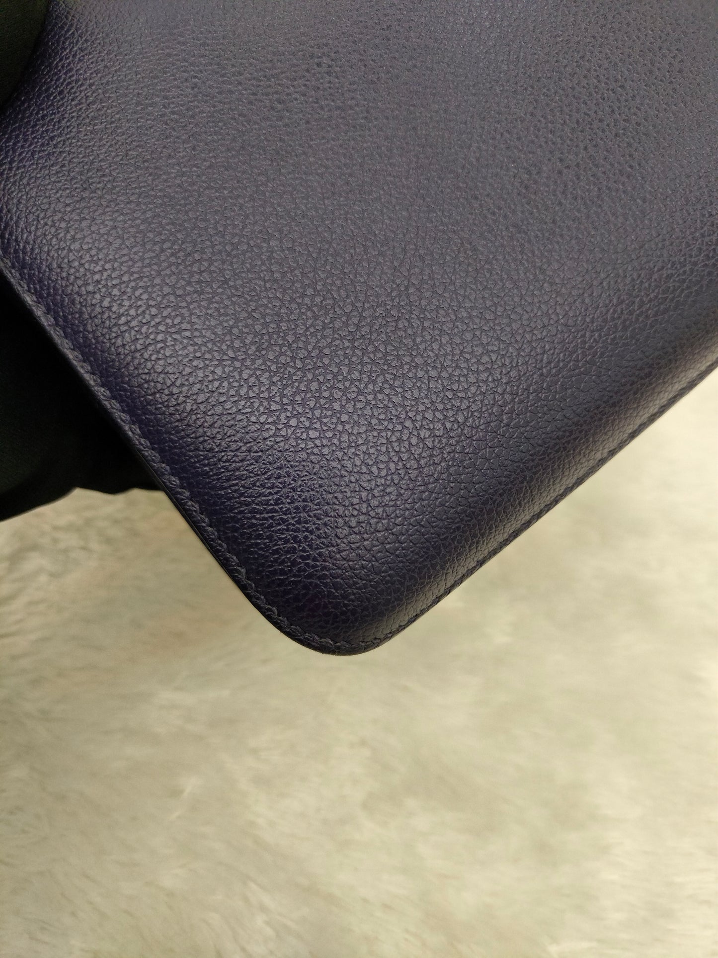 Constance 18 Evercolour Bleu GHW #C