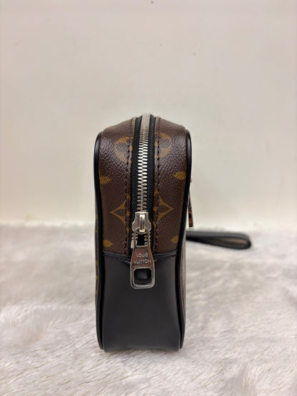LV Kasai Clutch Monogram Macassar 2019
