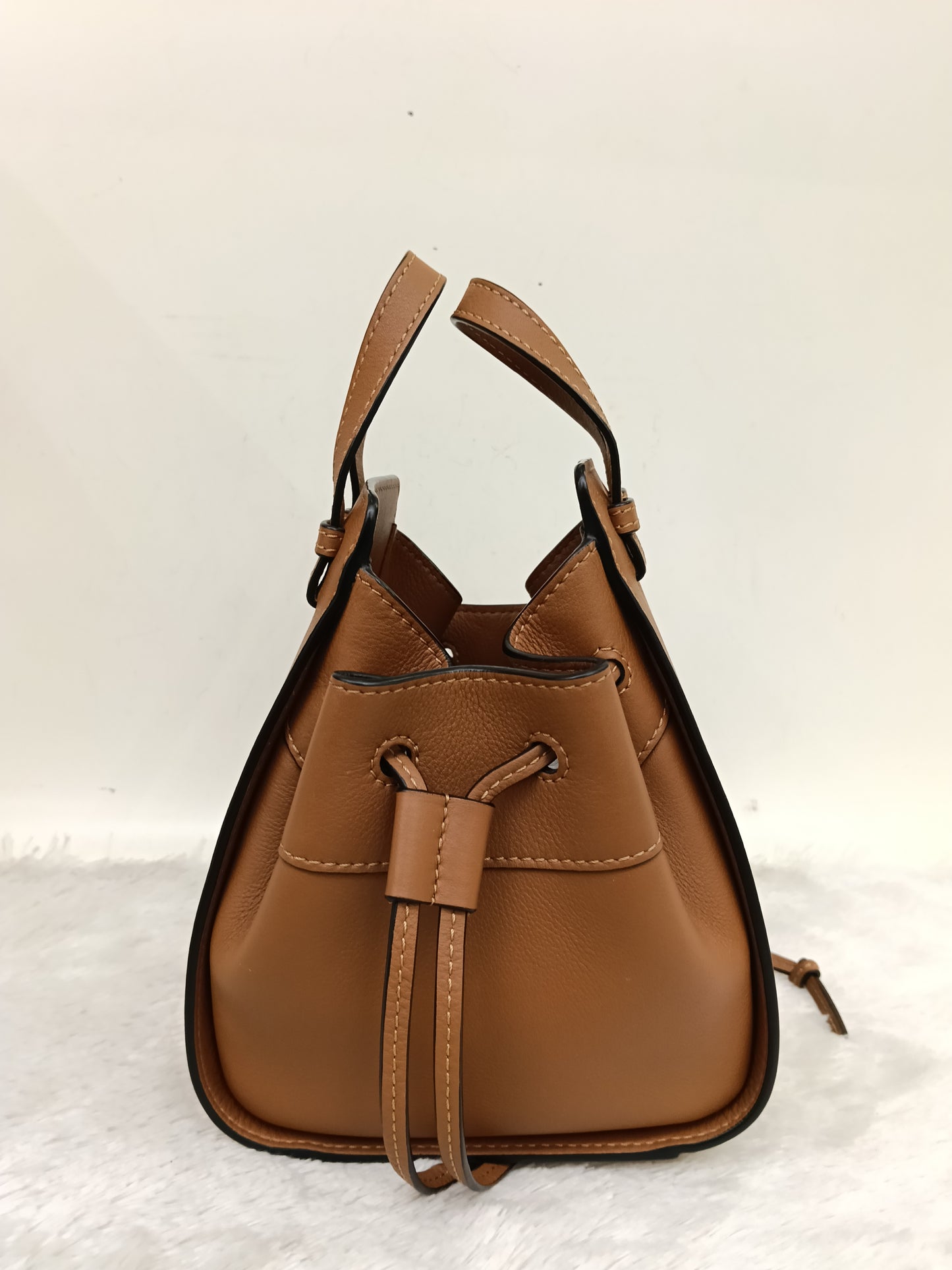 Loewe Hammock Mini Tan SHW 2024