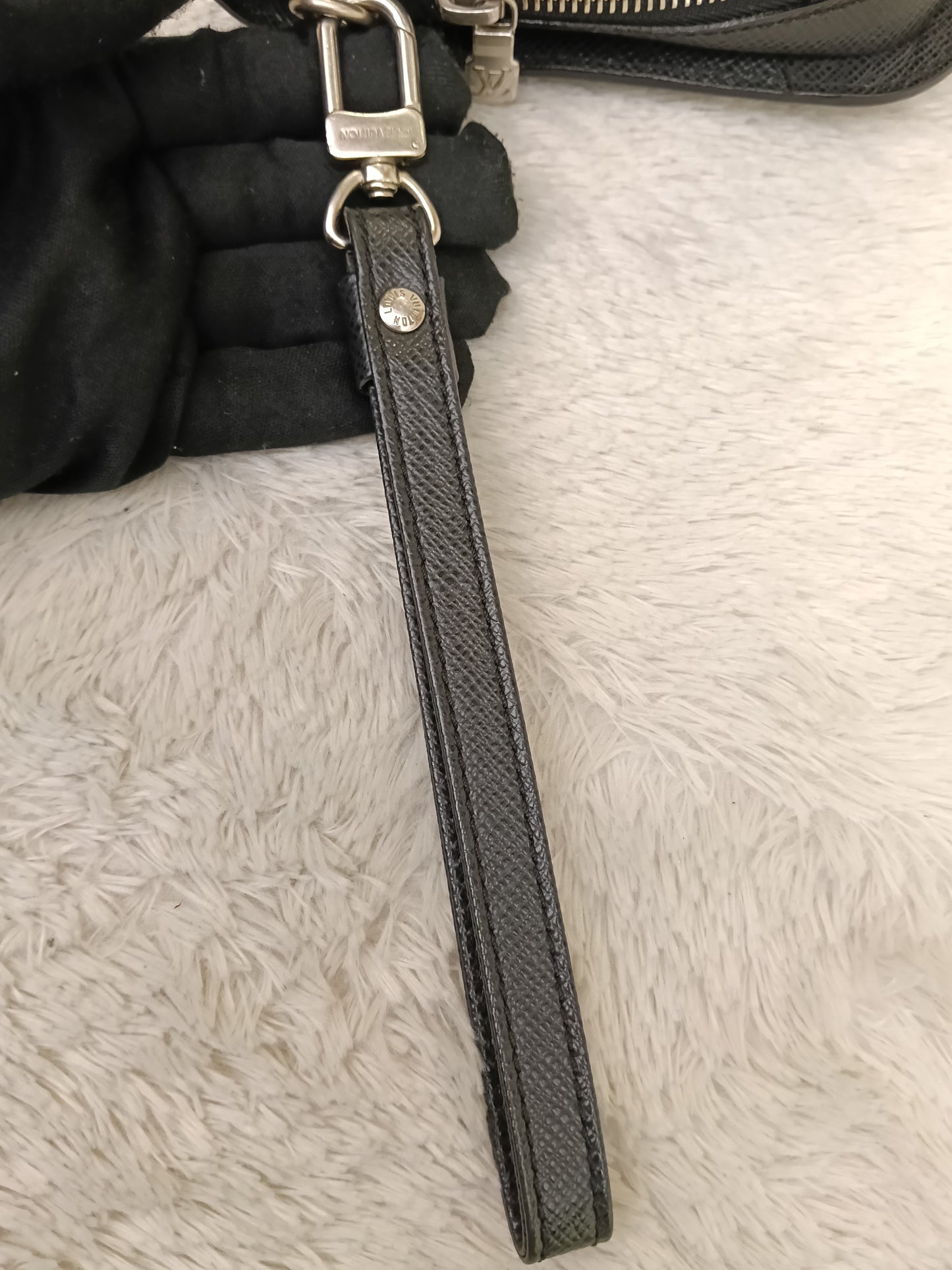 LV Baikal Clutch Taiga Black 2012