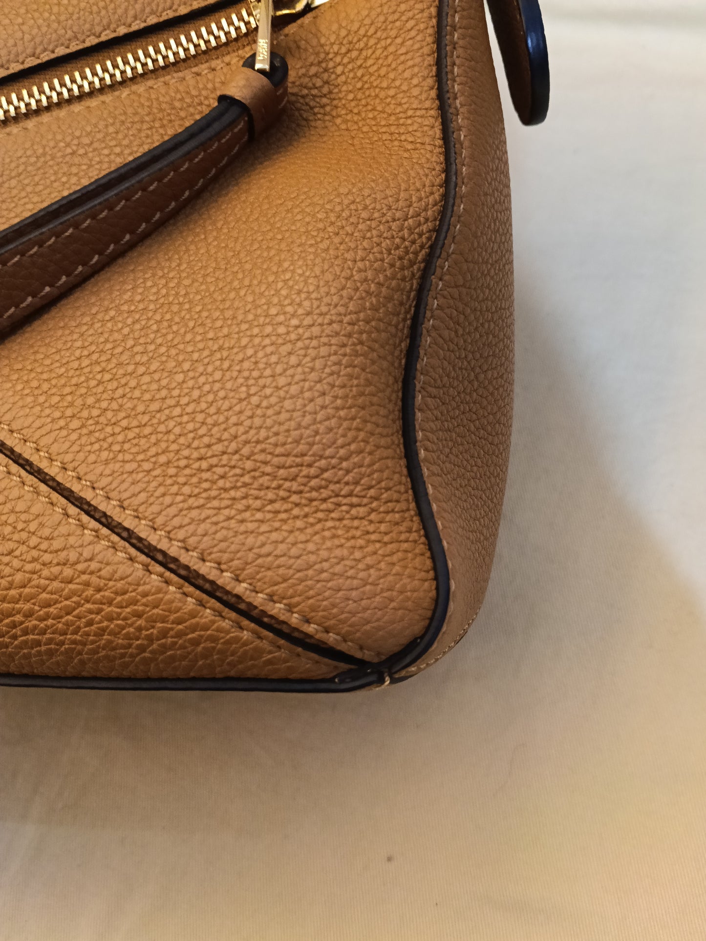 Loewe Puzzle Small Grained Caramel GHW 2021