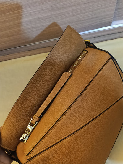 Loewe Puzzle Small Grained Caramel GHW 2021