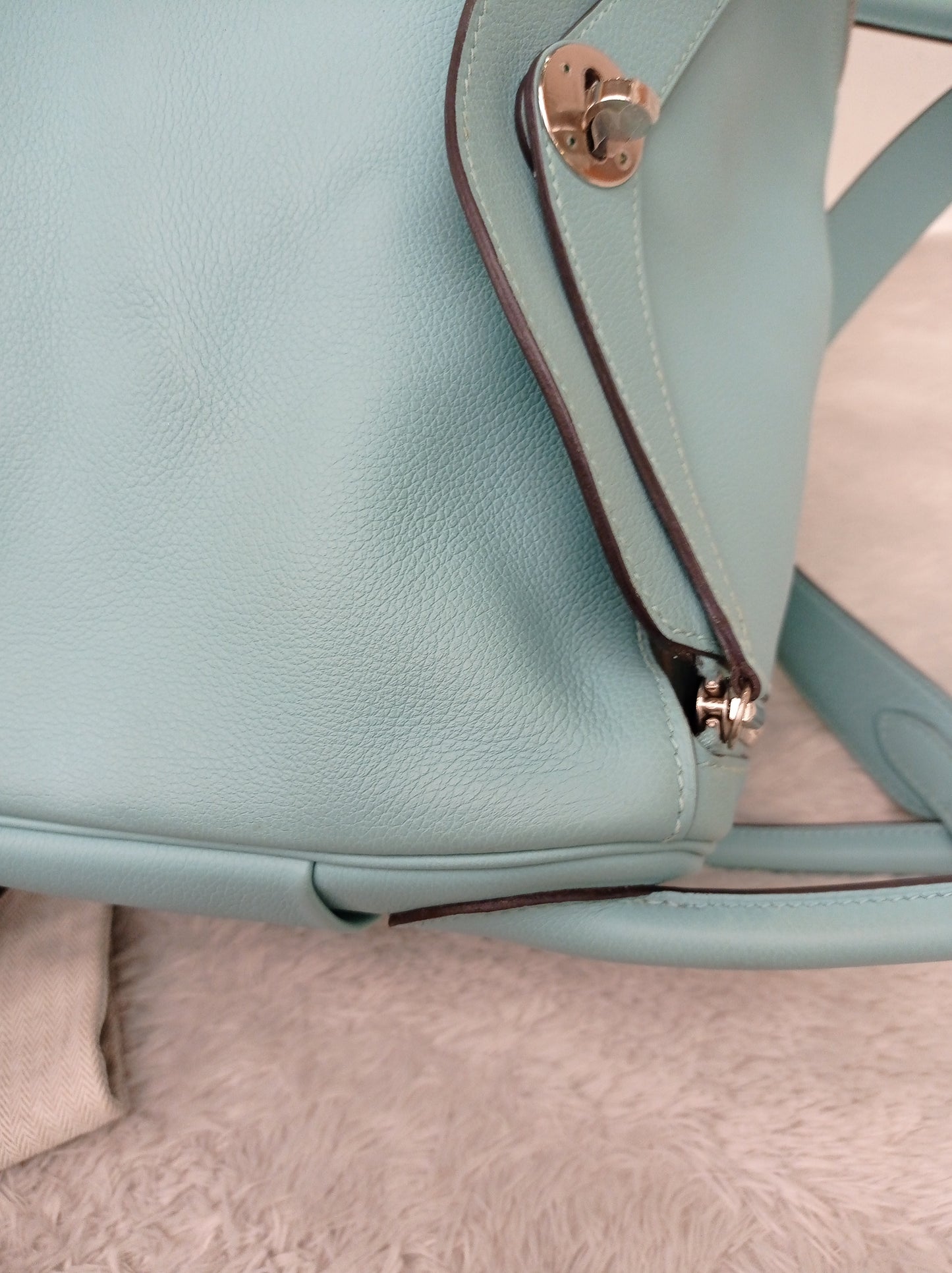Lindy 30 Evercolour Blue Atol PHW #T