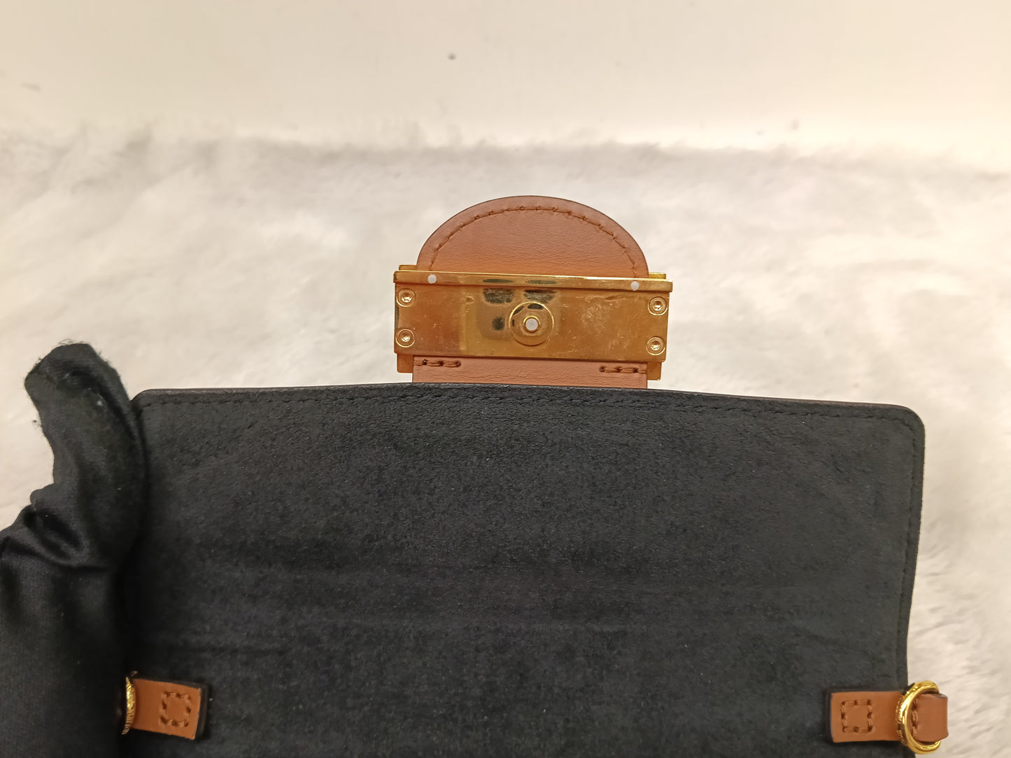 LV Portefeuille Dauphine Chain Monogram Reverse (CHIP)