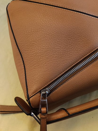 Loewe Puzzle Medium Tan SHW 2018