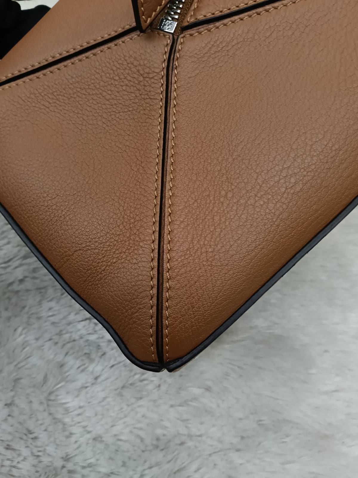 Loewe Puzzle Small Tan SHW 2021