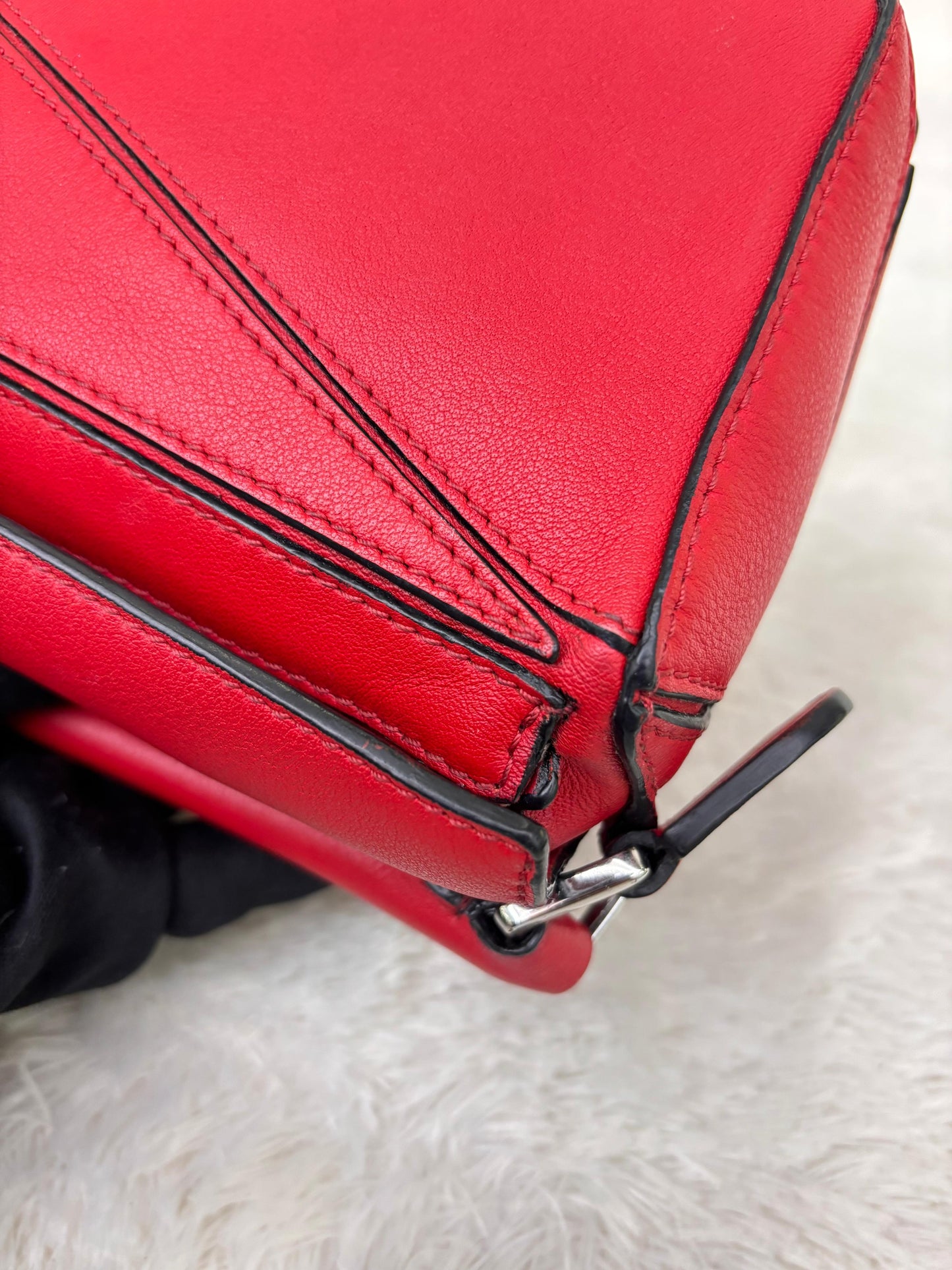 Loewe Puzzle Mini Red SHW 2018