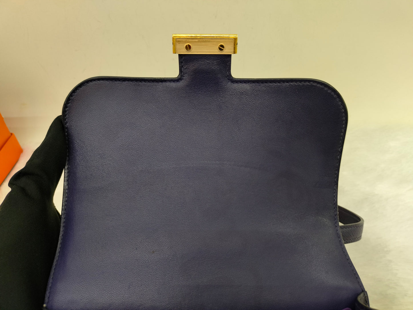 Constance 18 Evercolour Bleu GHW #C