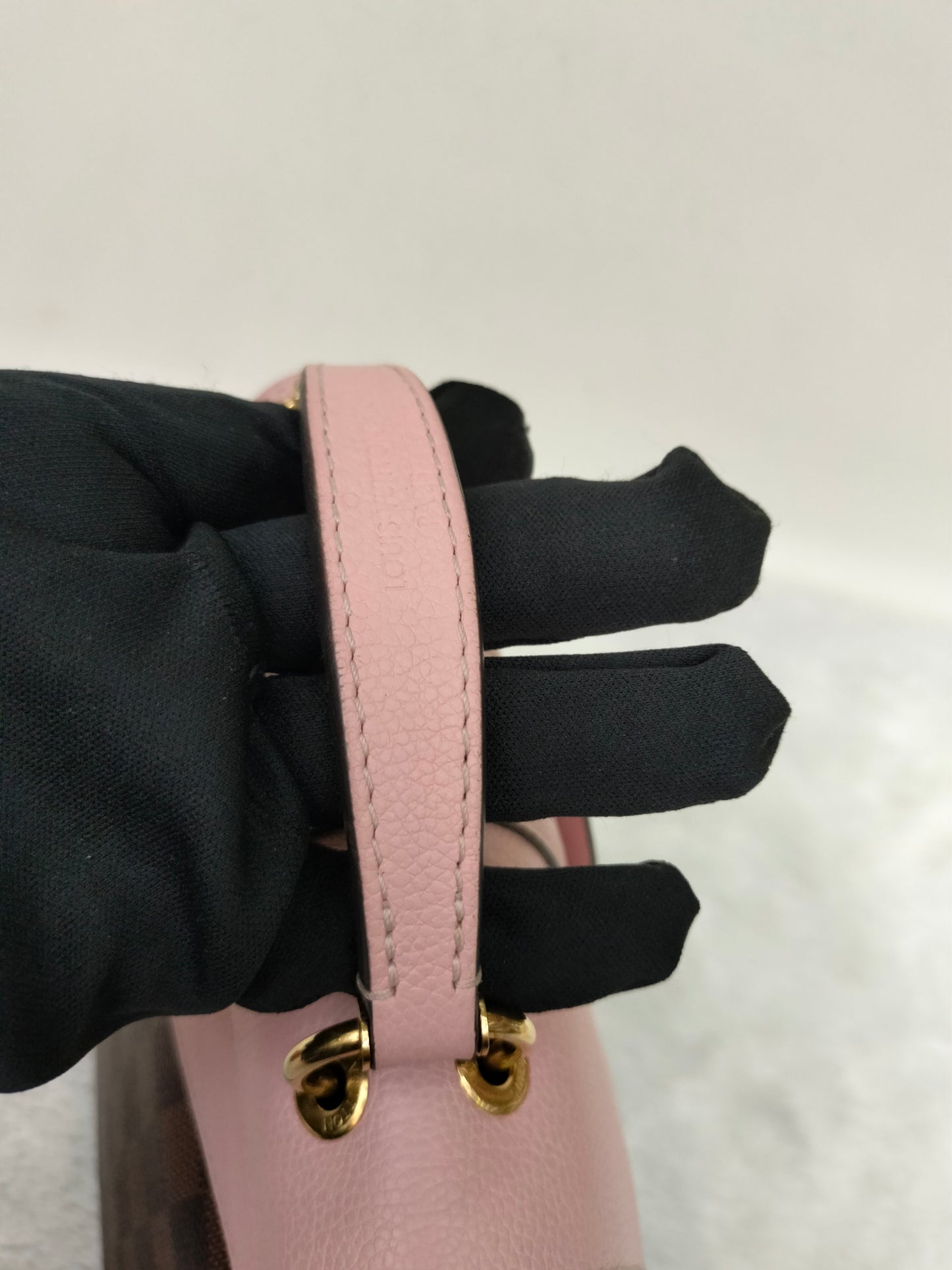 LV Clapton Backpack Damier Magnolia 2018