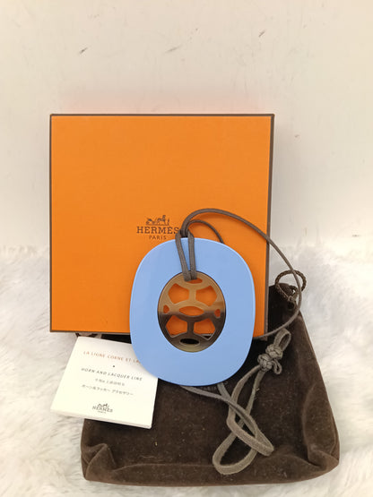 *NEW* Hermes Buffalo Horn Lacquer Lift Necklace Purple