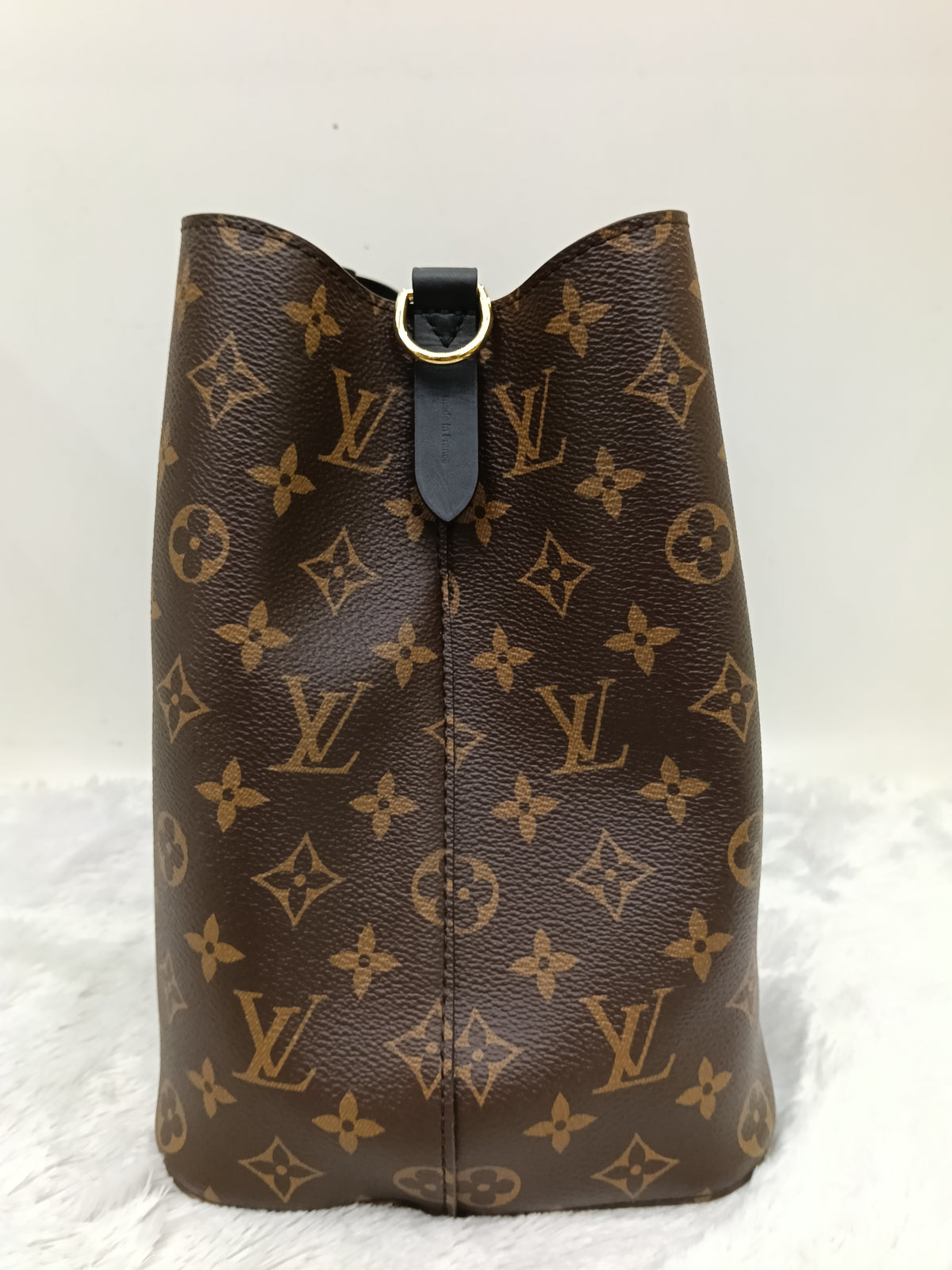 LV Neo Noe MM Monogram Noir 2019