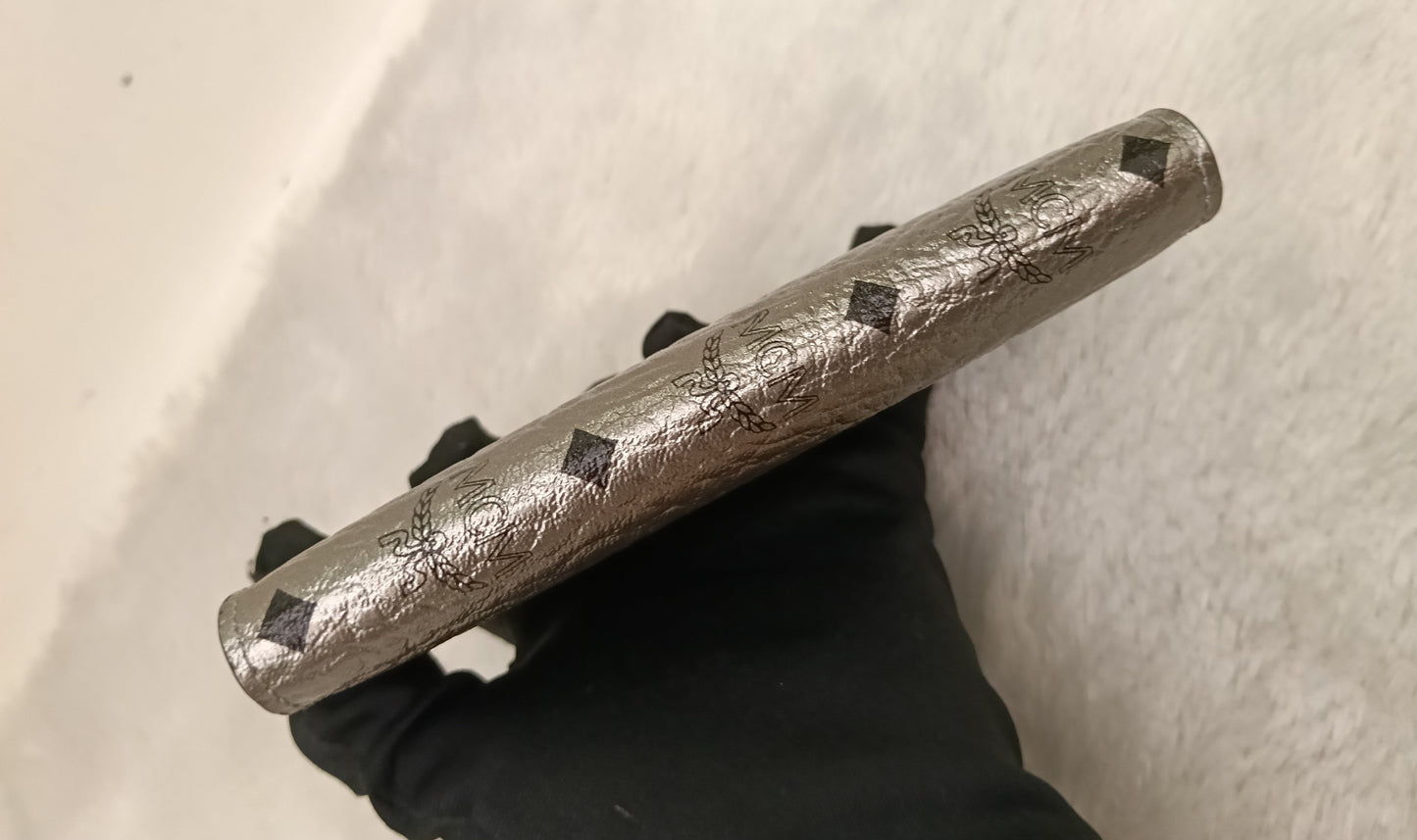 MCM Pasport Holder Rabbit Visetos Silver Blue