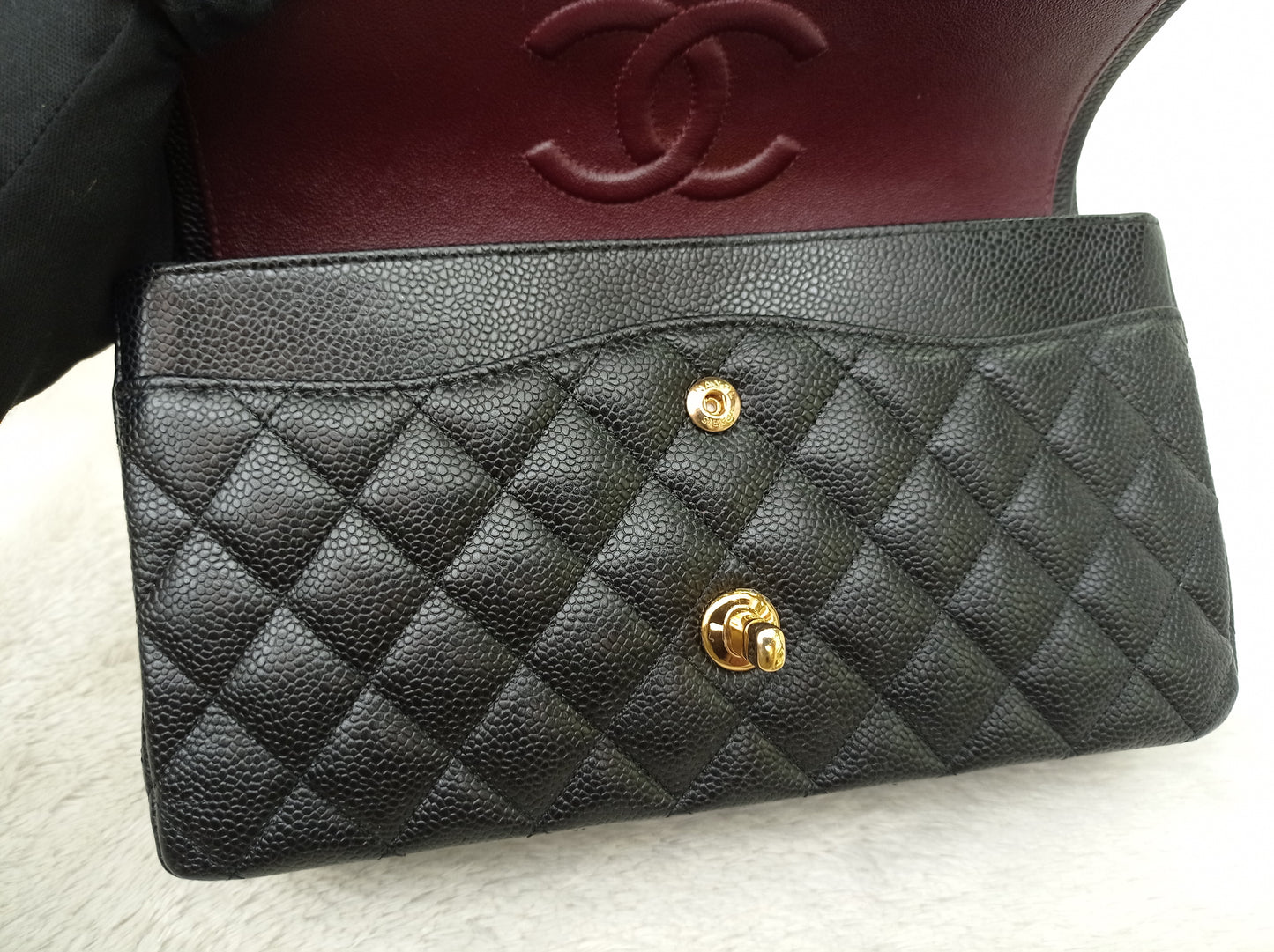 Chanel Medium Caviar Black GHW DF (CHIP)