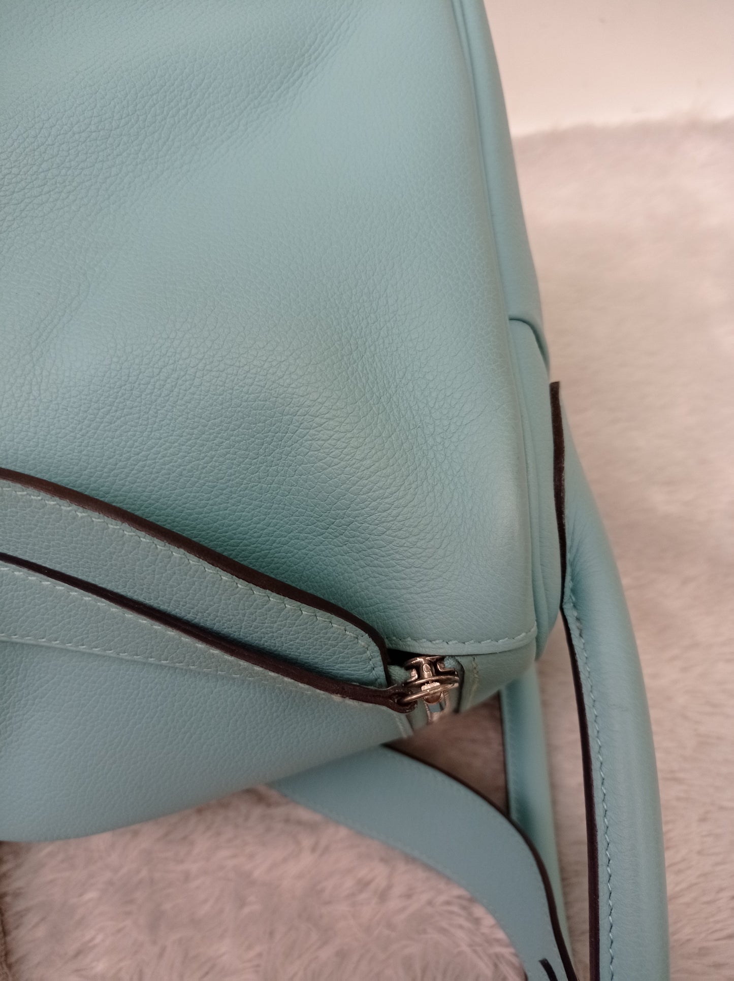Lindy 30 Evercolour Blue Atol PHW #T
