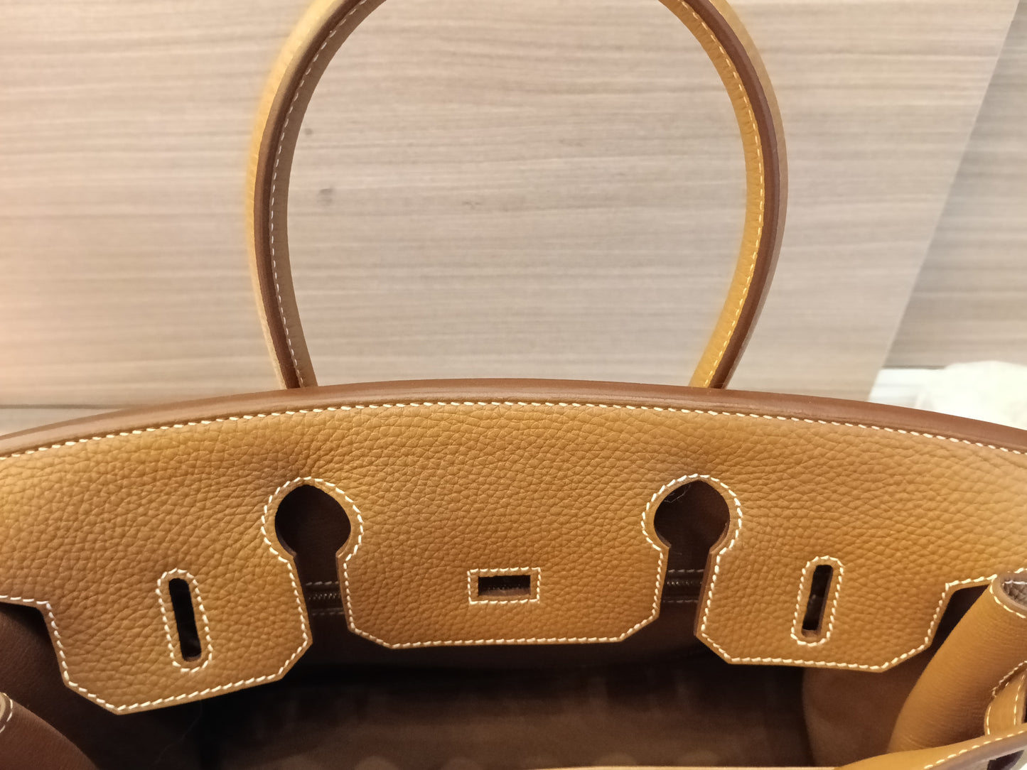 *Neverbeen Used* B30 Togo Gold GHW #B