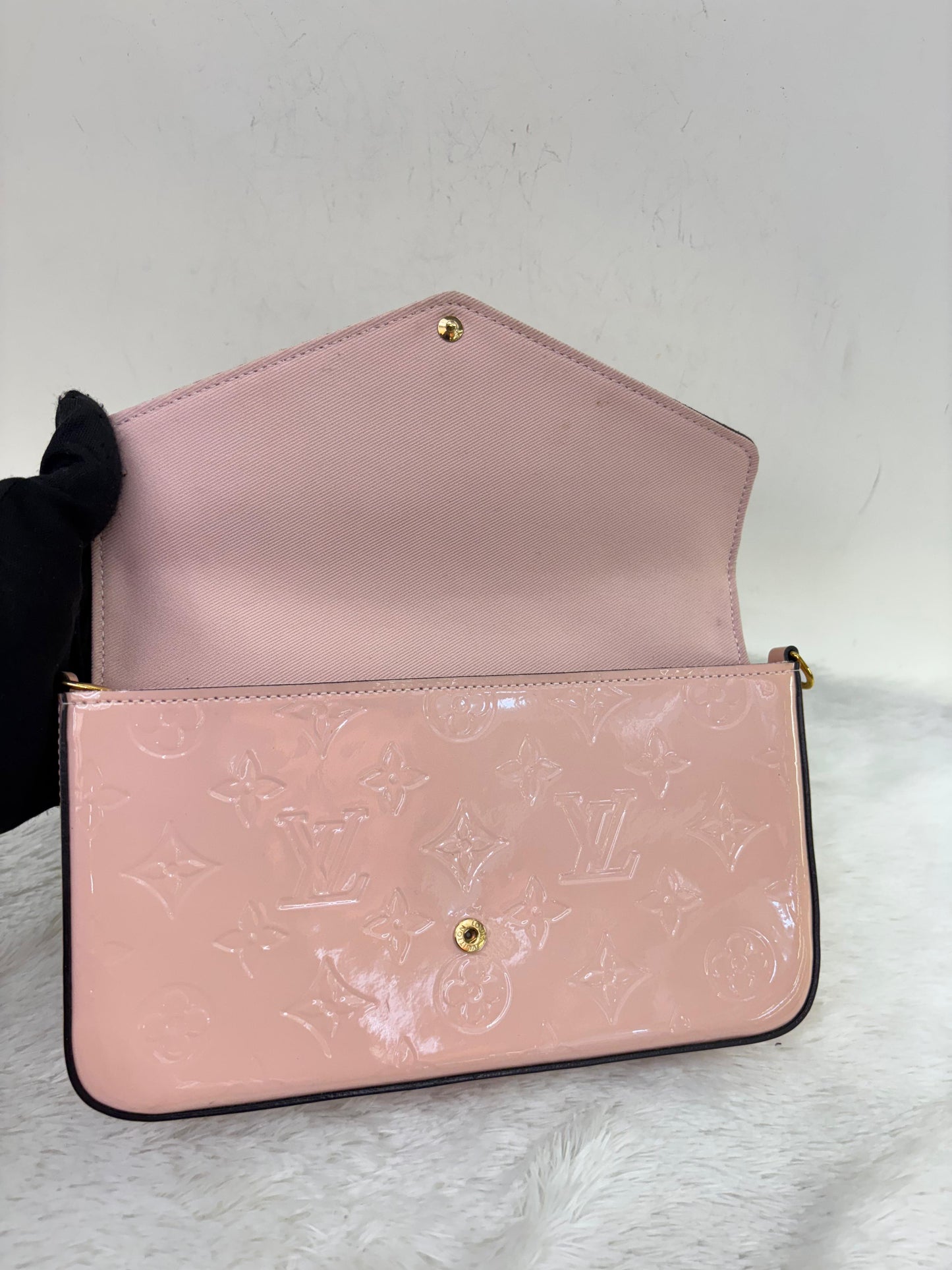 LV Felicie Monogram Vernis Rose Ballerine