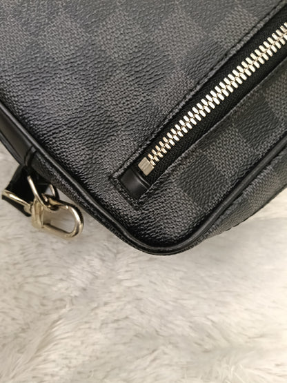 LV Kasai Clutch Graphite 2018
