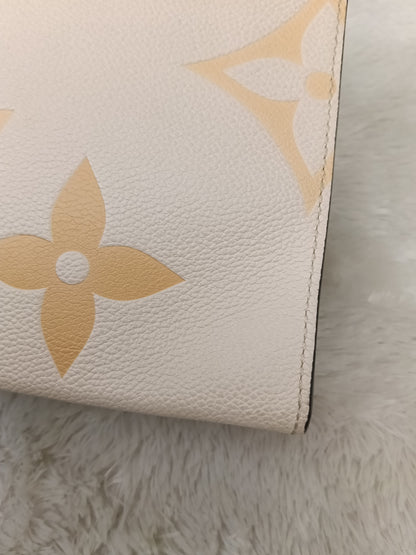 LV Pochette Toiletry 26 Monogram Giant Empreinte Pool Creme (CHIP)