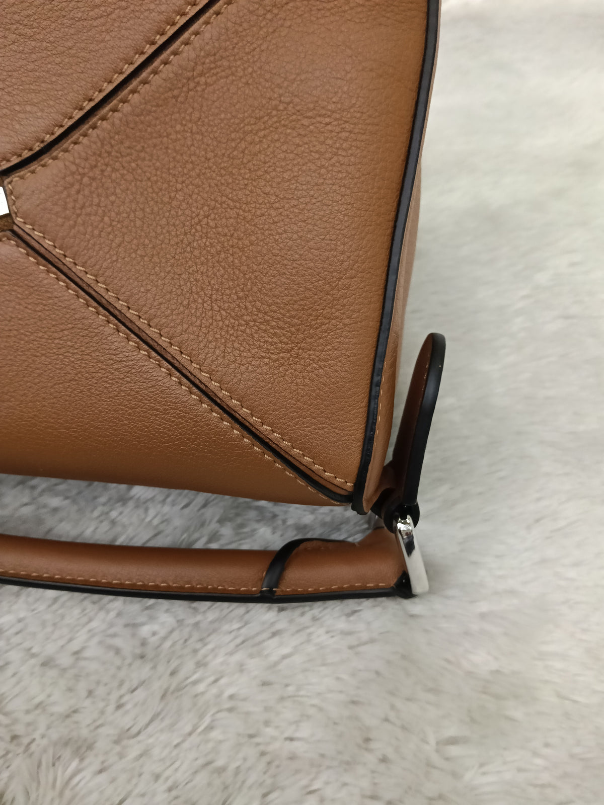Loewe Puzzle Small Tan SHW 2021