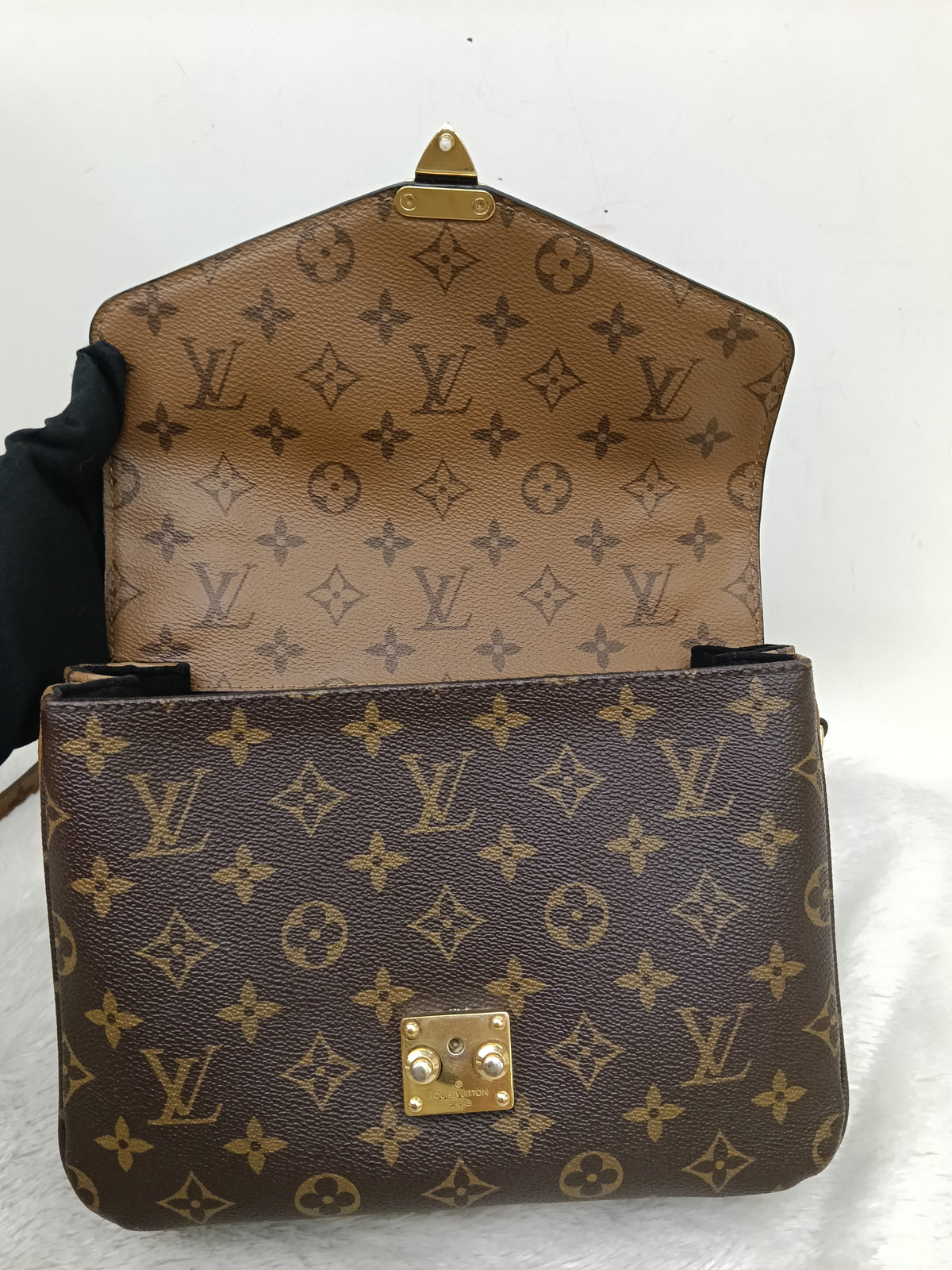 LV Metis Monogram Reverse 2018