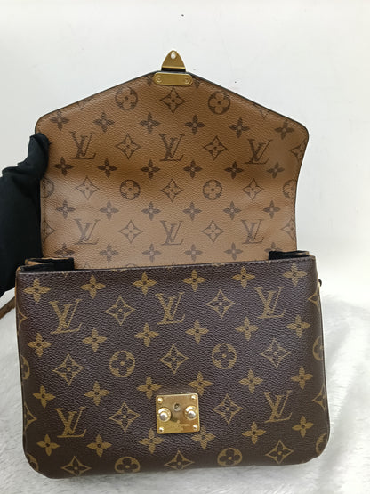 LV Metis Monogram Reverse 2018
