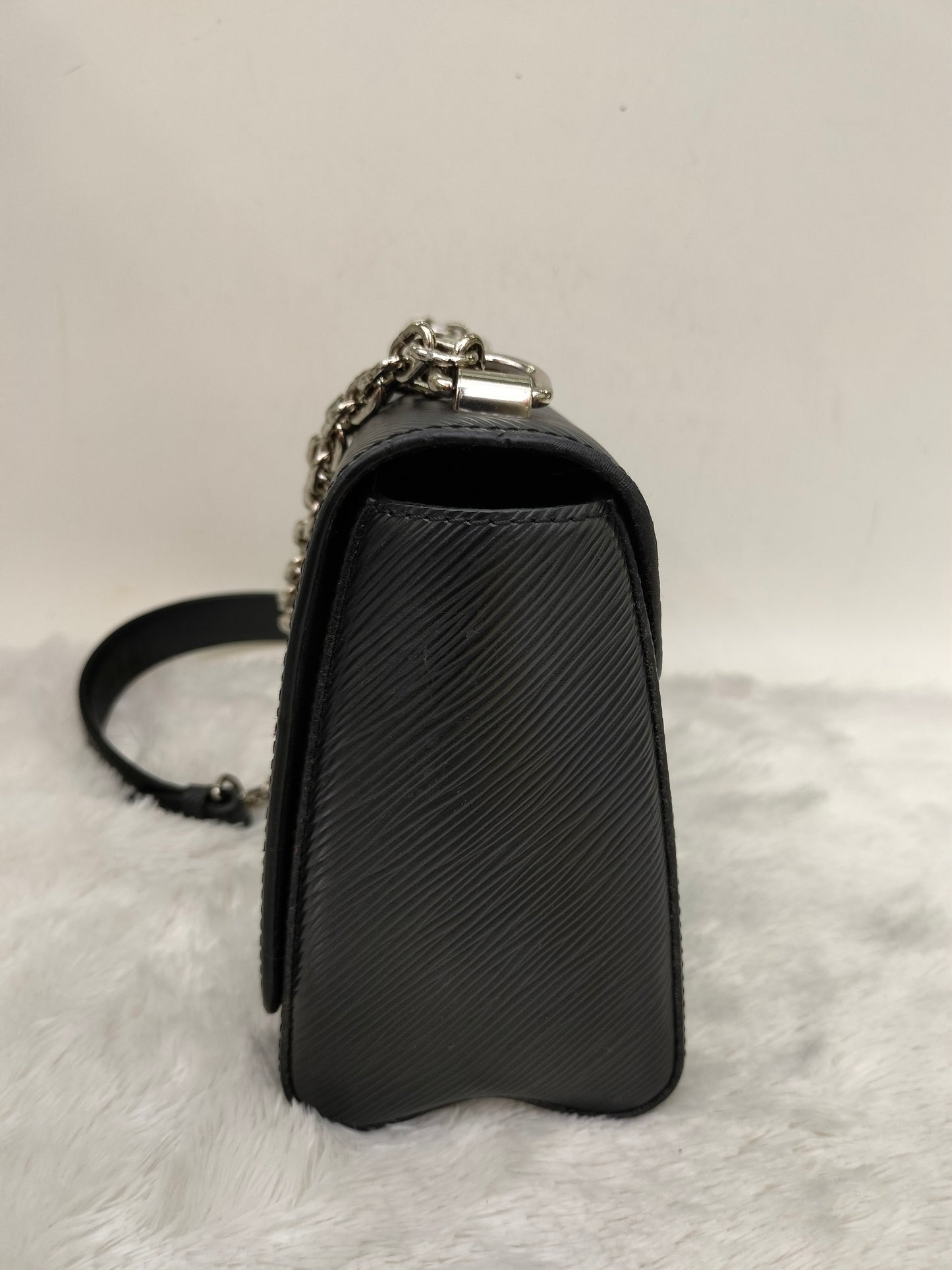 LV Twist MM Epi Black 2017