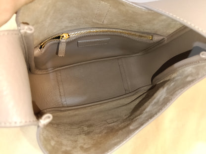 YsL Le 5 A7 Supple Small Calfskin Dusty Grey GHW 2023