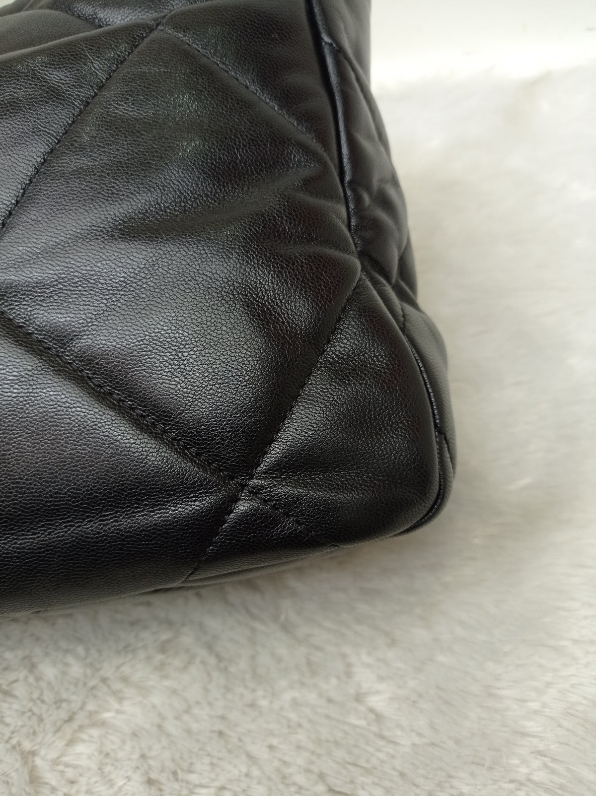 Chanel C19 Medium Lamb Black GHW #29