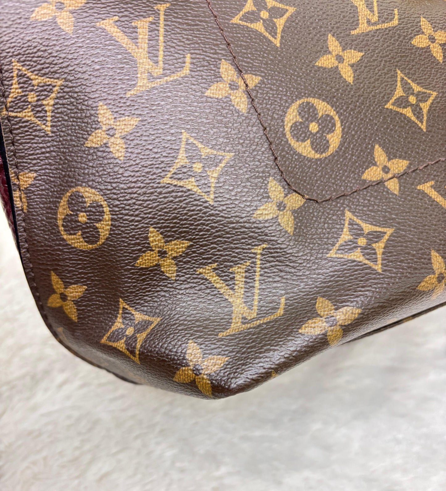 LV Majestueux MM Monogram Ostrich Lizard Bordeaux 2012