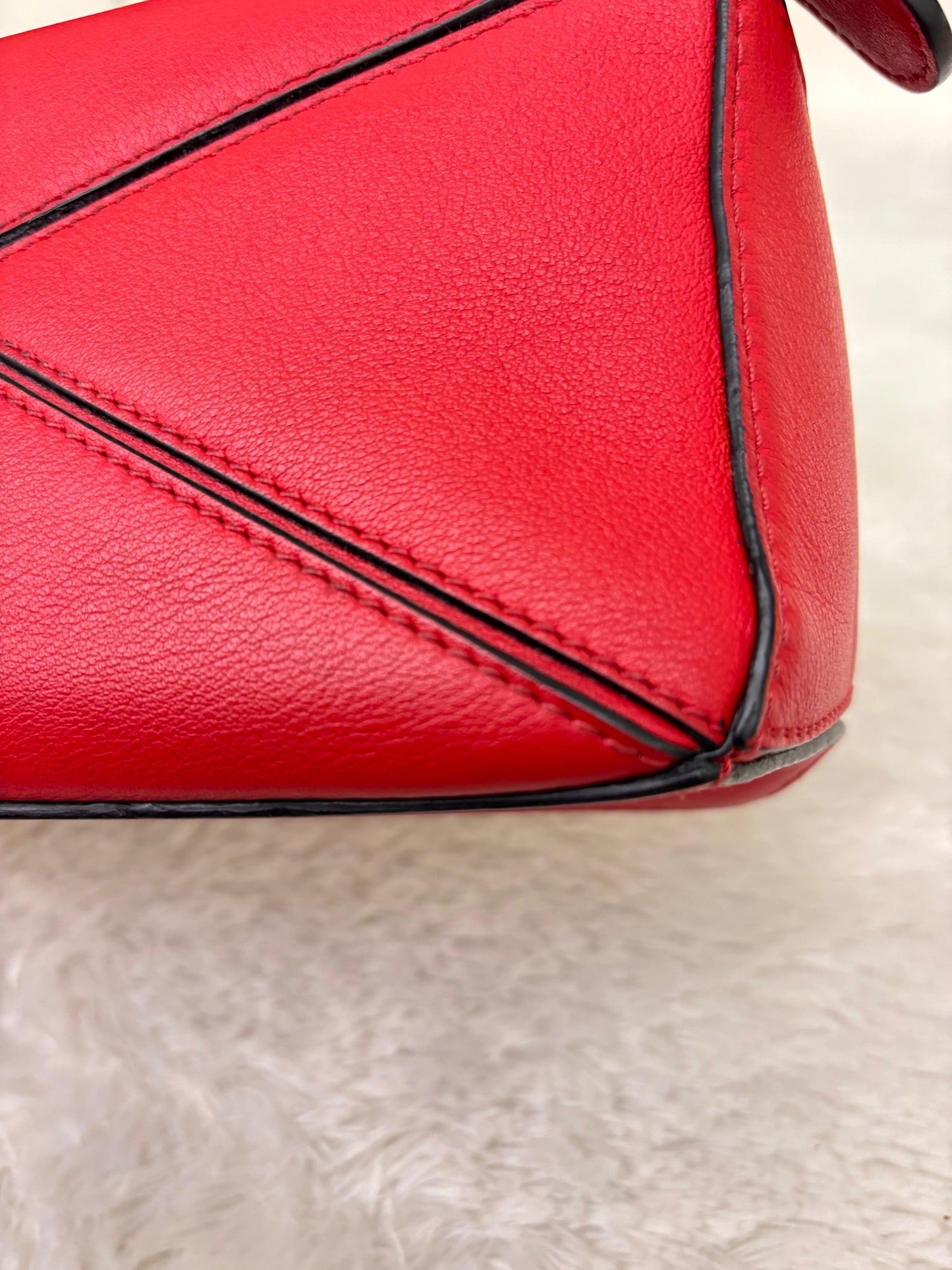 Loewe Puzzle Mini Red SHW 2018