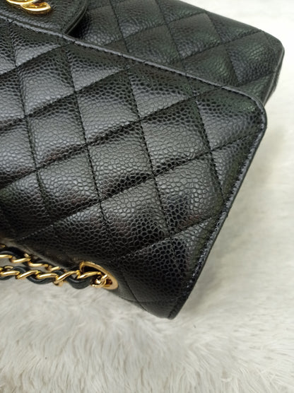 Chanel Medium Caviar Black GHW DF (CHIP)