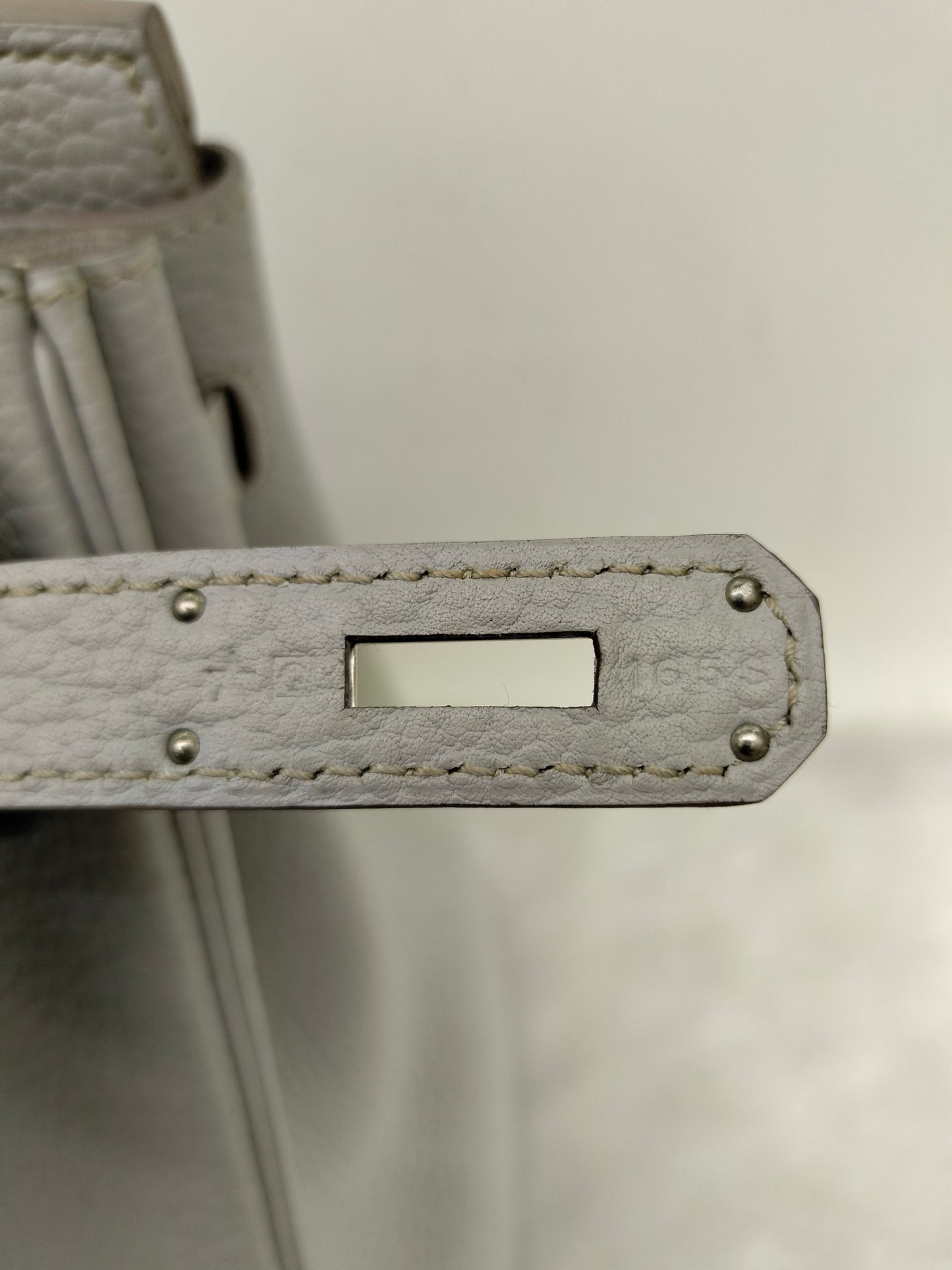 B35 Fjord Gris Perle PHW #Q square