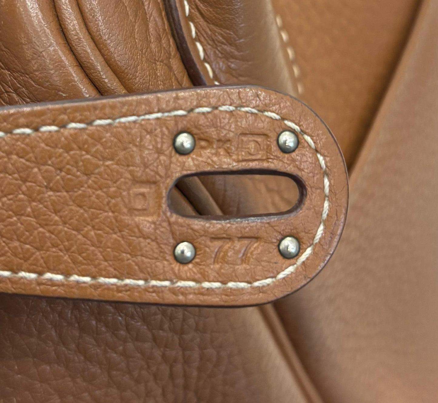 Lindy 30 Clem Gold PHW #Q square