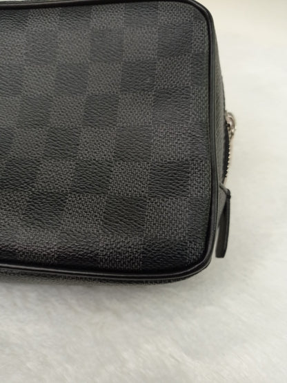 LV Toilet Pouch PM Graphite 2014