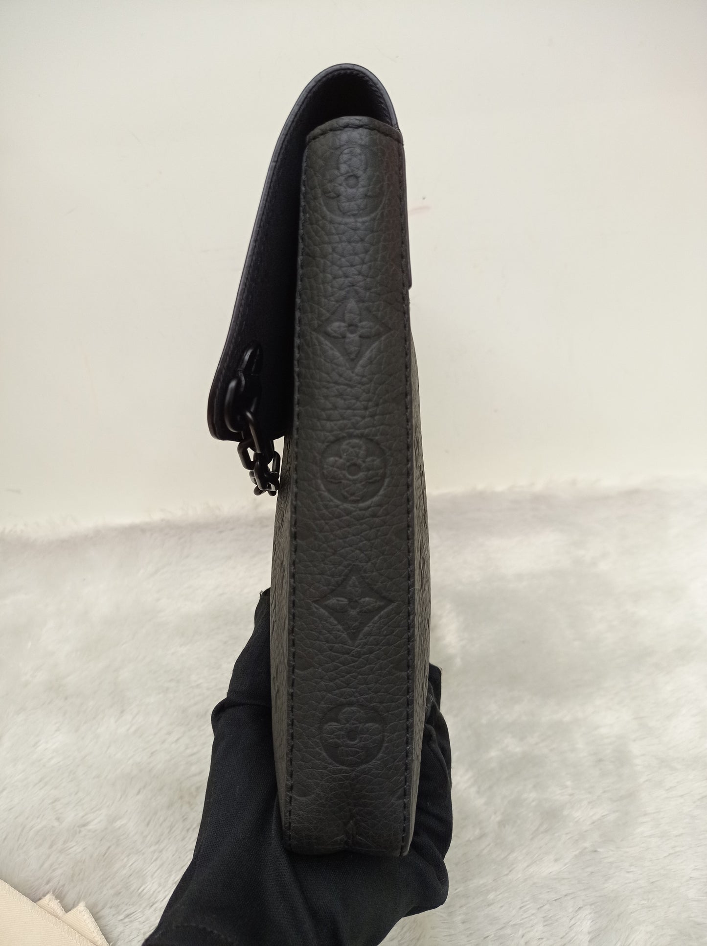 LV Pochette Virgil Abloh Steamer Monogram Eclipse (CHIP)