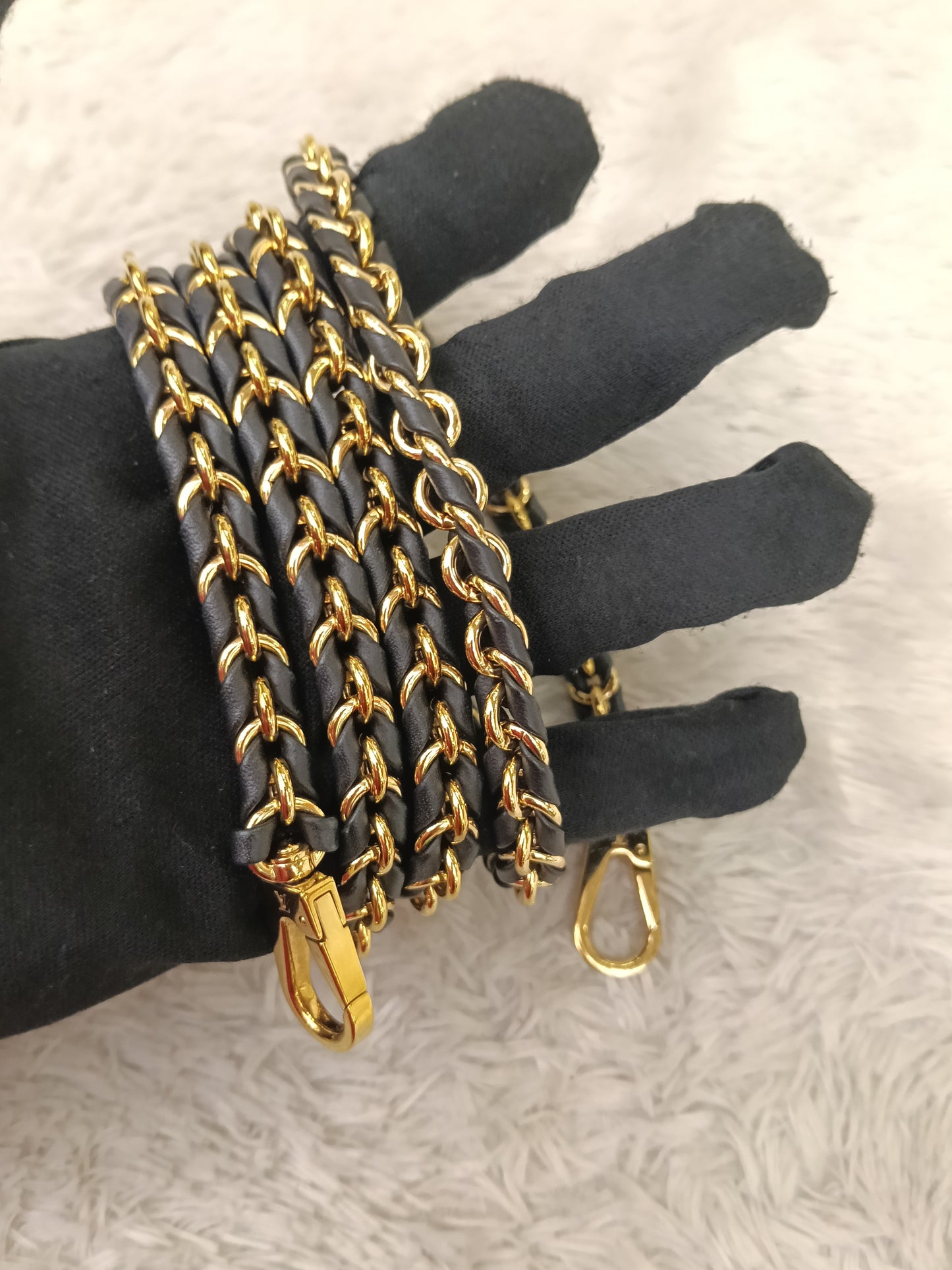 LV Vanity PM Monogram Reverse (CHIP)