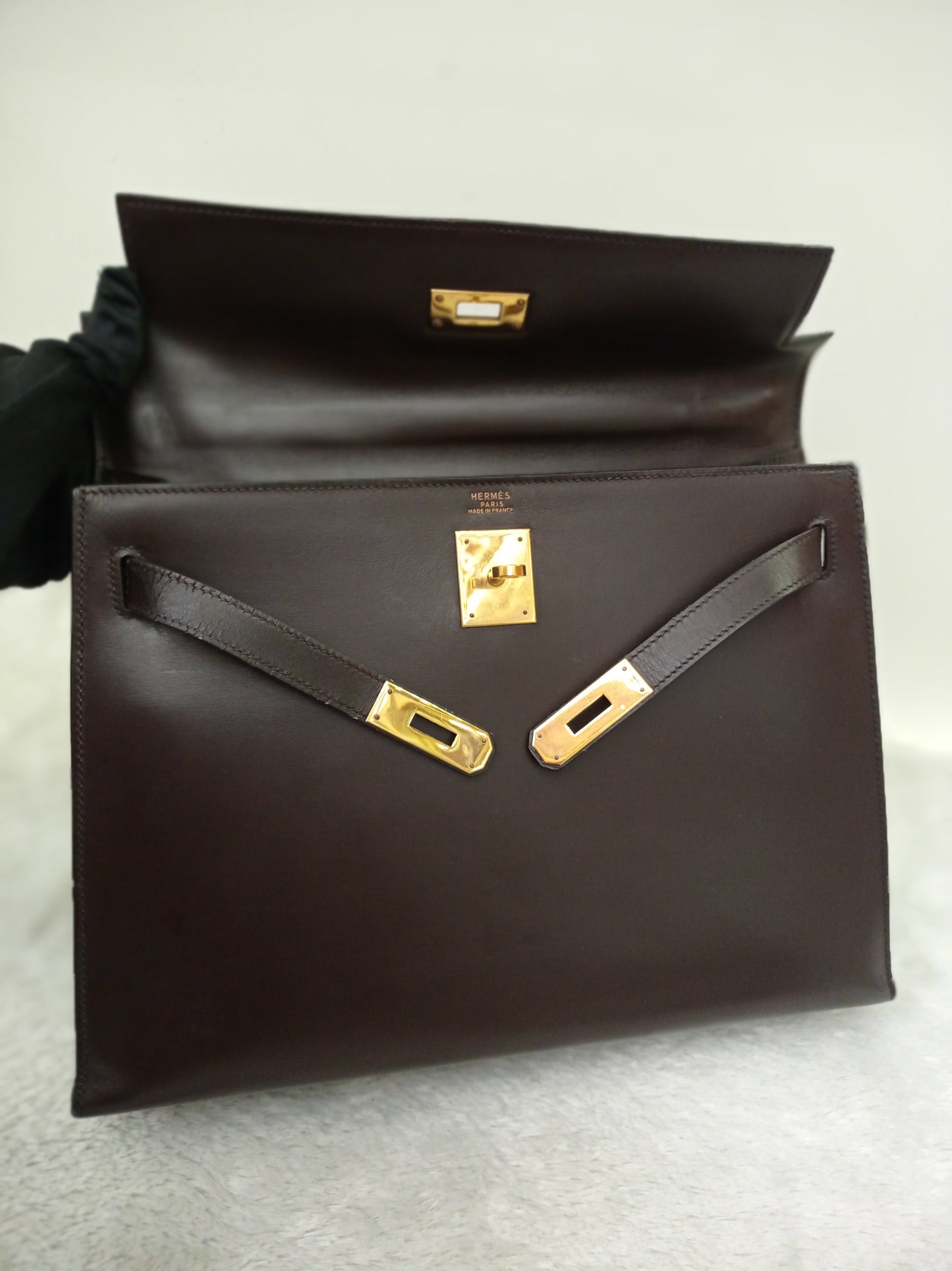 K32 Box Brown GHW #G Circle