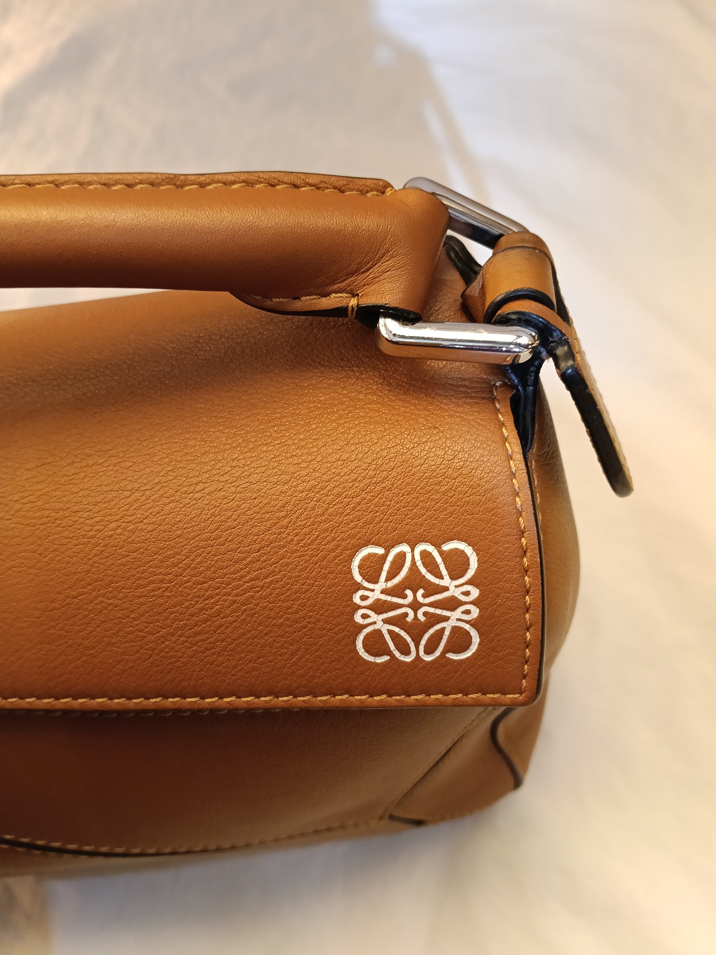 Loewe Puzzle Small Tan SHW 2020
