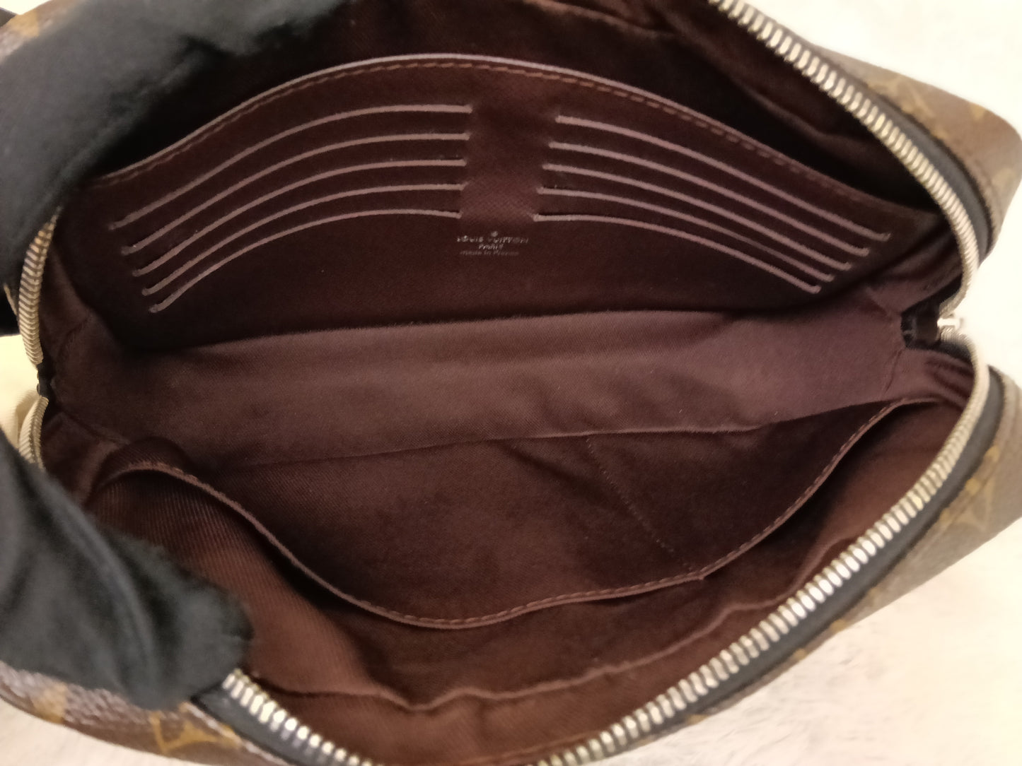LV Kasai Clutch Monogram Macassar 2019
