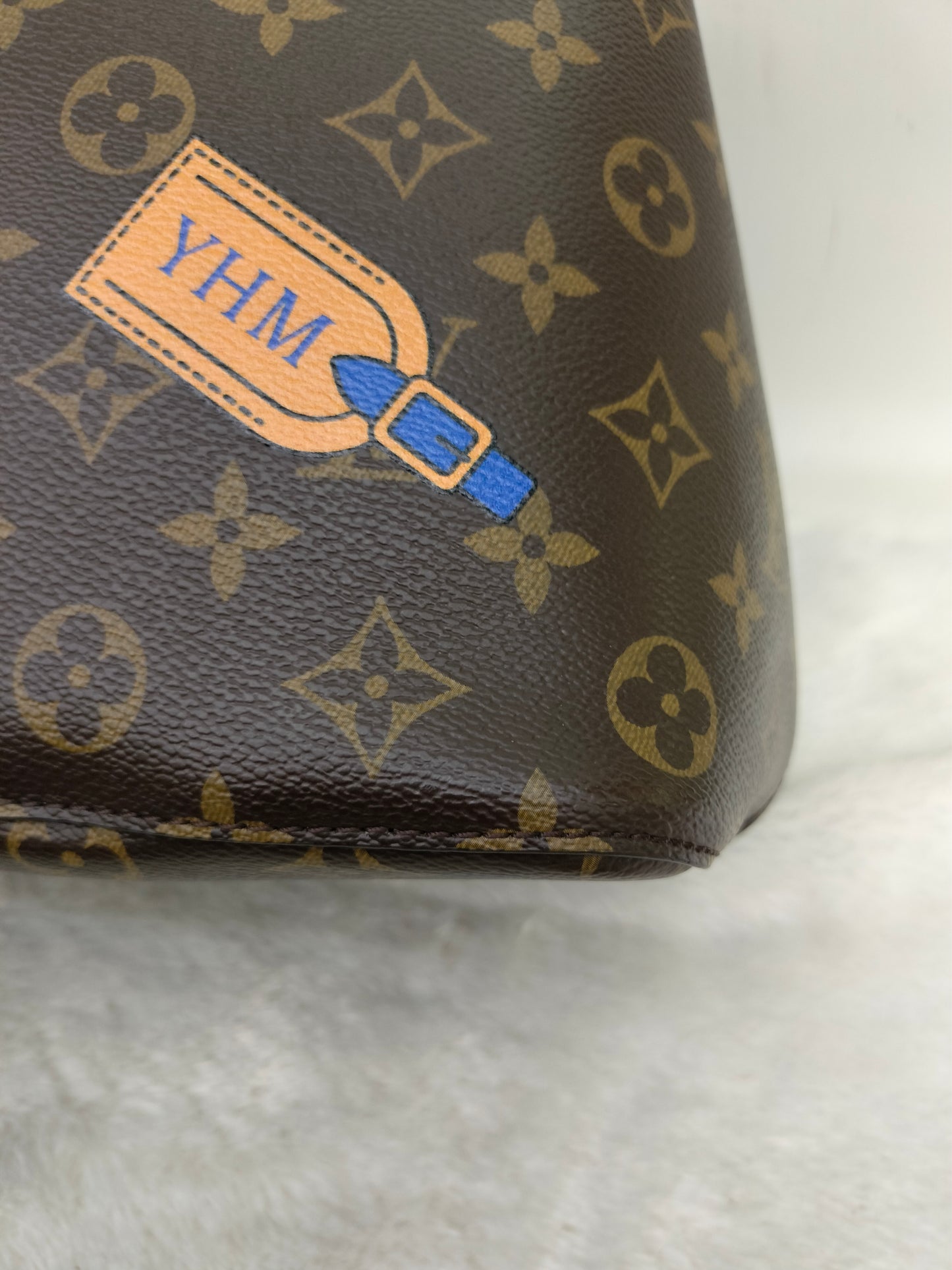 LV Neo Noe Monogram World Tour