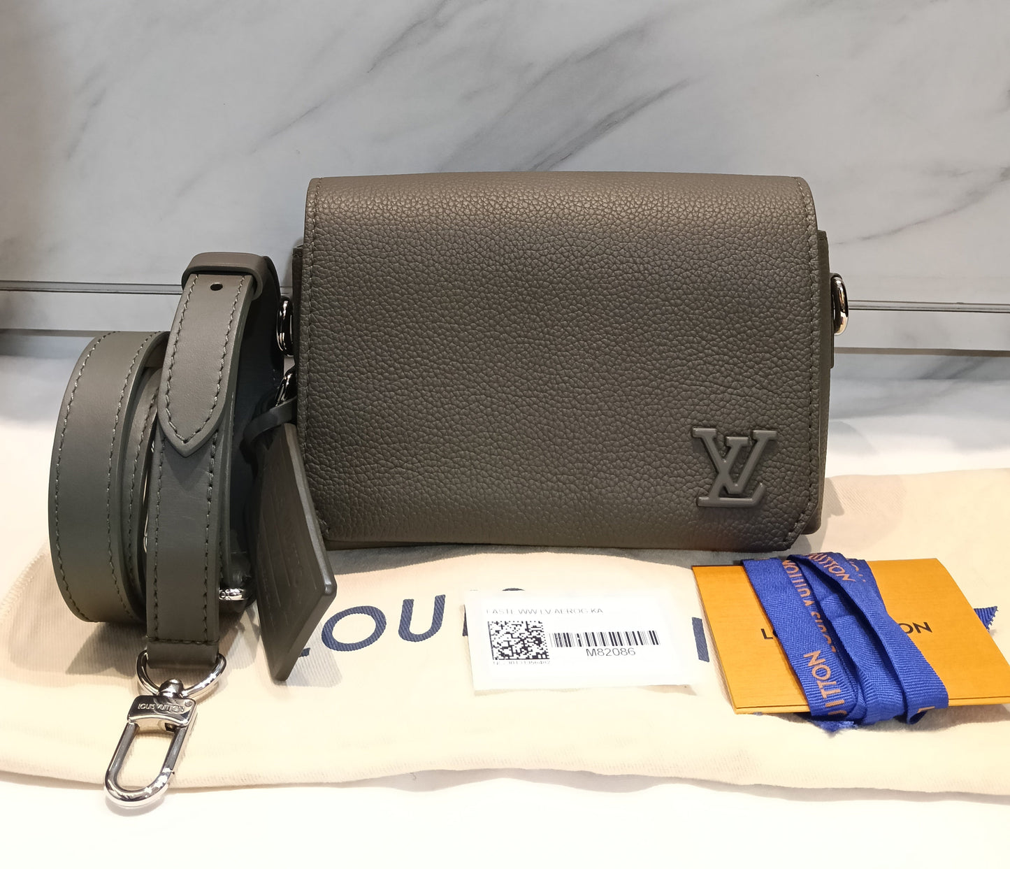 LV Fastline Wearable Wallet Aerogram Khaki (CHIP)