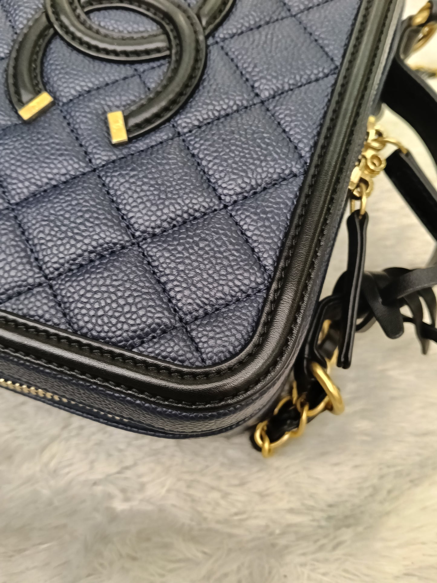 Chanel Filigree Vanity Case Medium Caviar Blue Black GHW #26