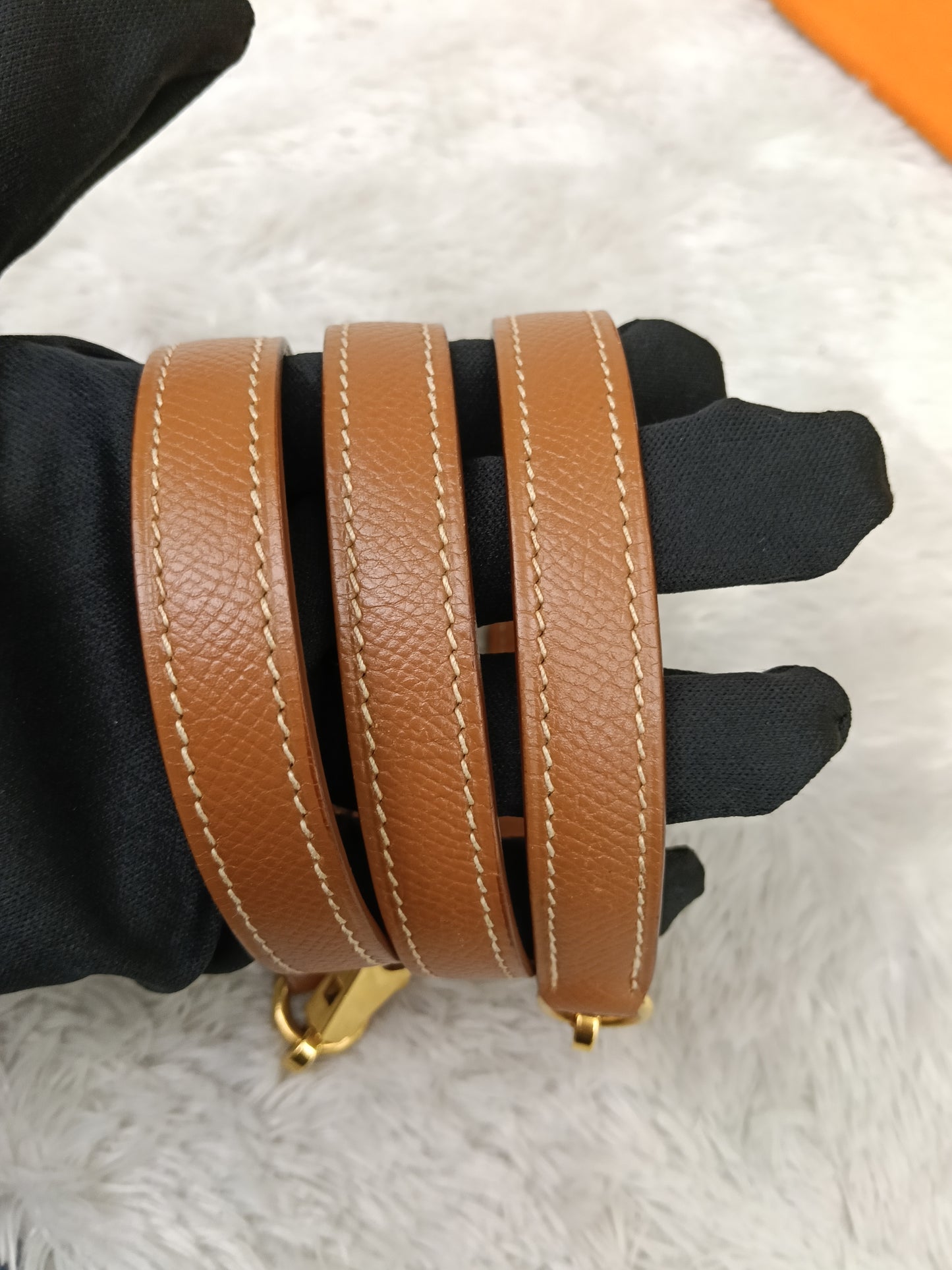 K35 Epsom Gold GHW #D square