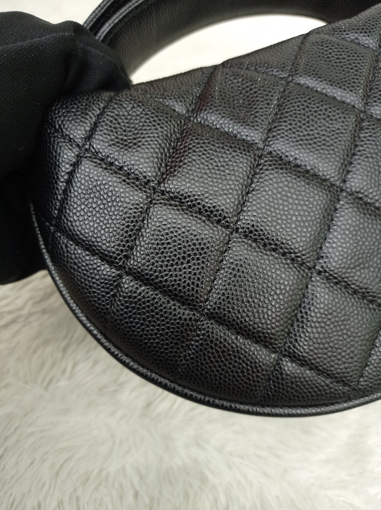 Chanel Polly Pocket Pouch Hobo Caviar Black GHW (CHIP)