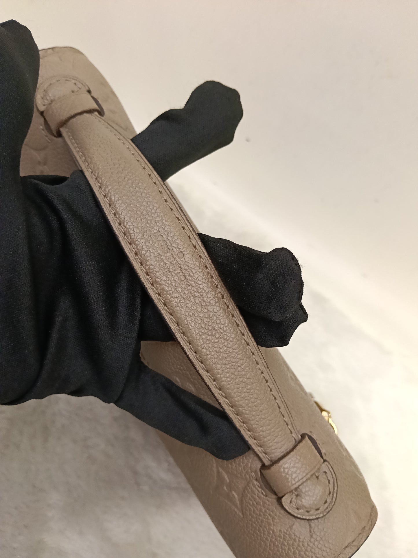 LV Metis Monogram Empreinte Tourterelle (CHIP)