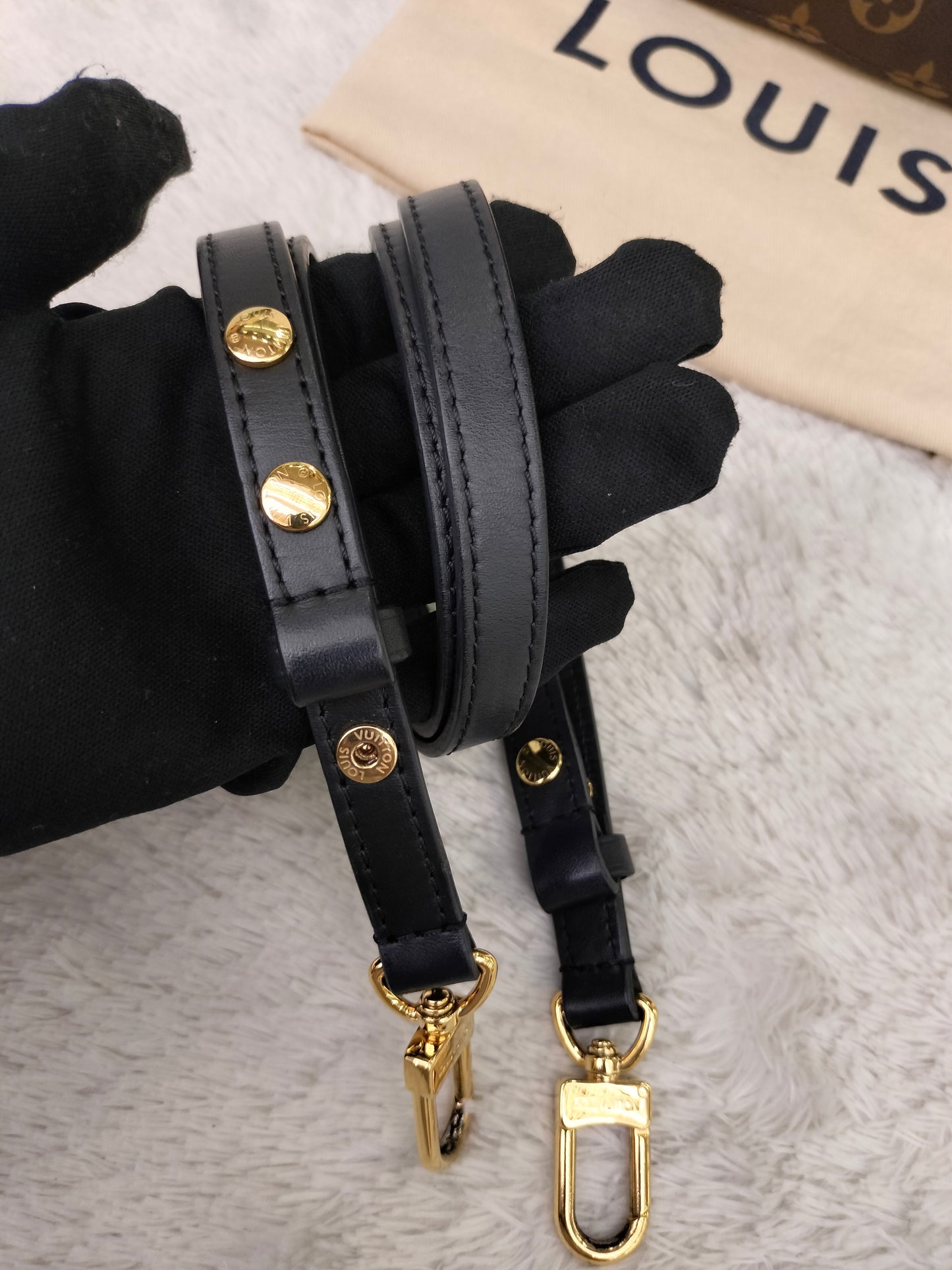 LV Neo Noe Monogram Noir 2018