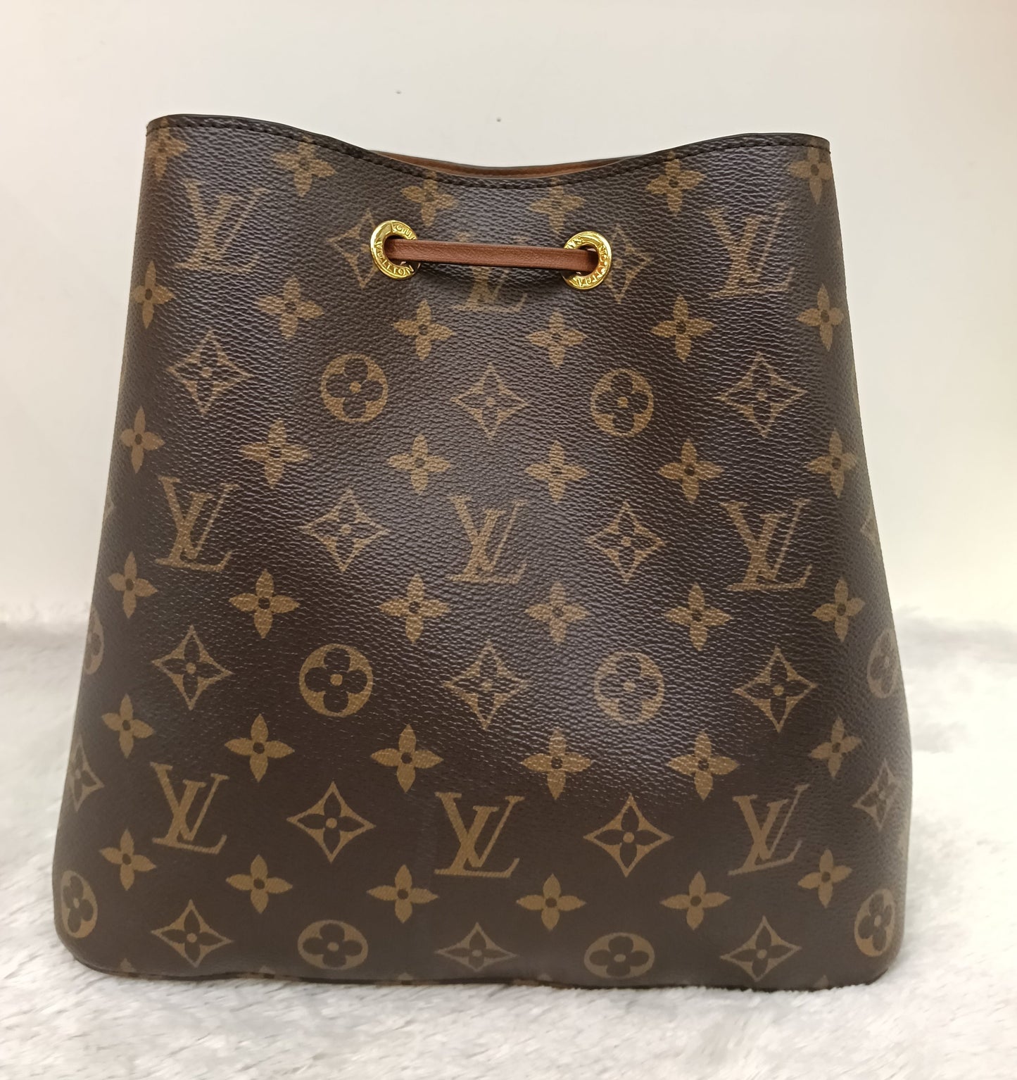 LV Neo Noe MM Monogram Caramel (CHIP)