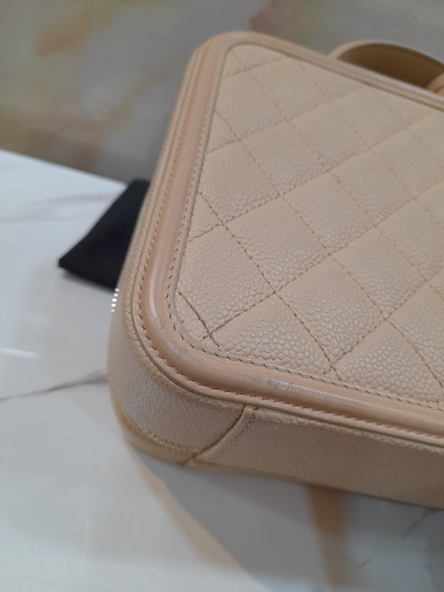 Chanel Vanity Case Medium Caviar nude GHW #27