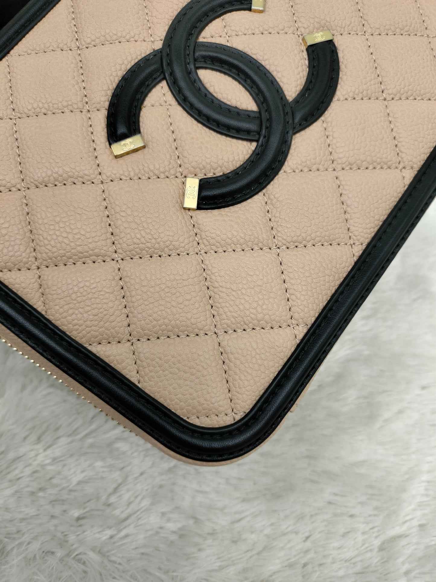 Chanel Filigree Vanity Case Medium Caviar Beige Black GHW #26